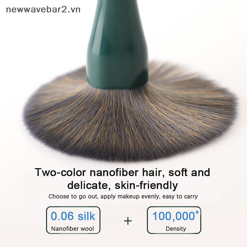 Set 5 Cọ Trang Điểm Lông Mềm Có Gương Hình Vỏ Sò