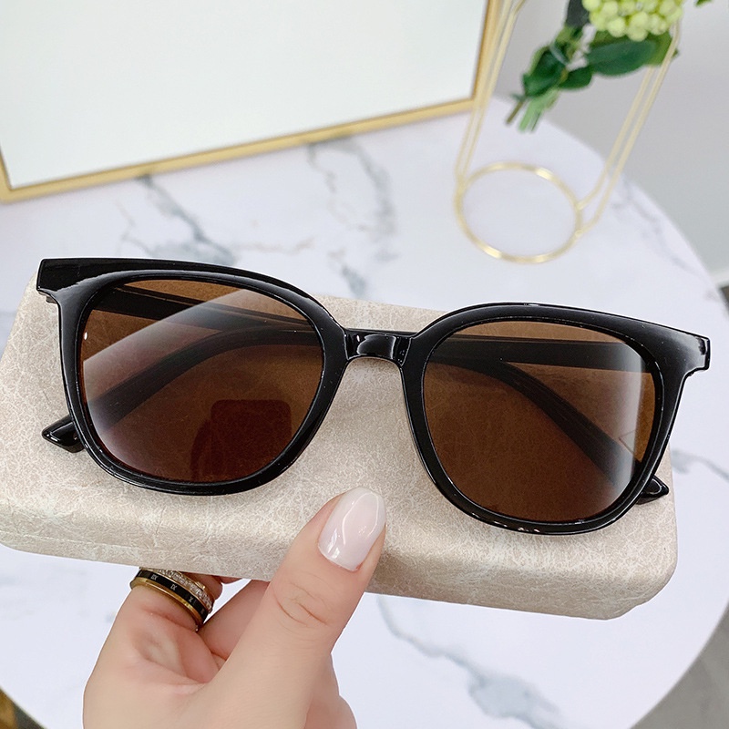 Kính Mát Chống Tia uv400 Esthetic shades uv400 Cho Nữ