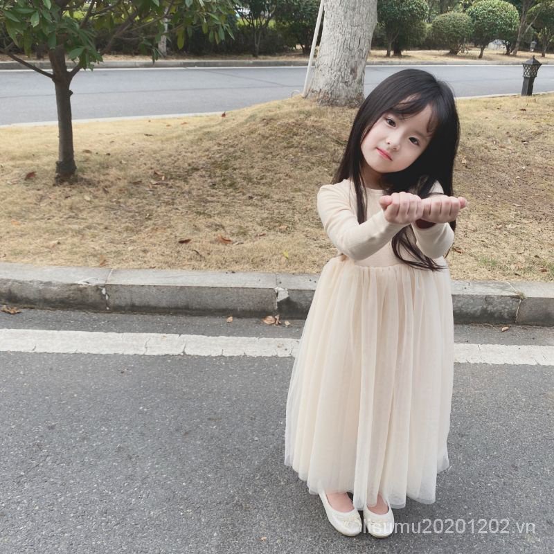 Đầm Công Chúa Vải Nhung Tay Phồng Phong Cách Úc Thời Trang Xuân Thu Cho Bé Gái