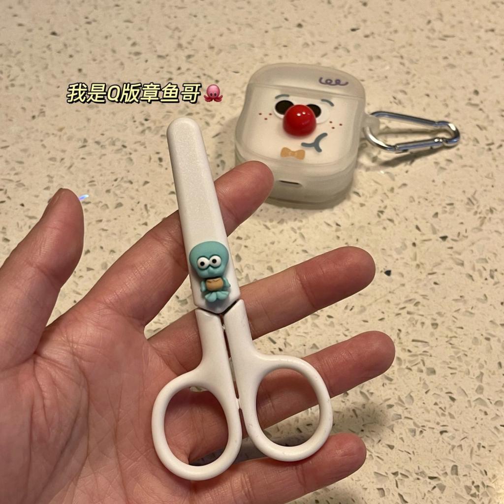 Steve Kéo Cầm Tay Màu Trắng Hình Bọt Biển Dễ Thương Cho Học Sinh Ký Túc Xá