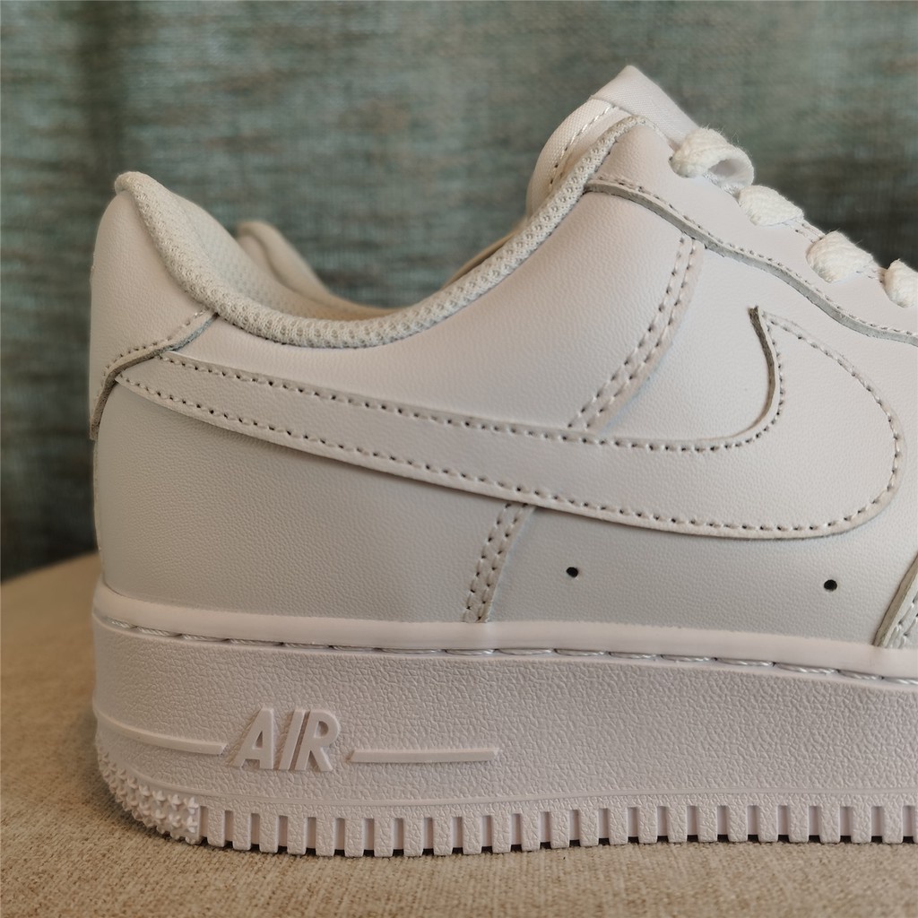 Giày Thể Thao airs forces 1 Cổ Thấp / Cao Màu Trắng / Đen Thời Trang Cho Nam Và Nữ