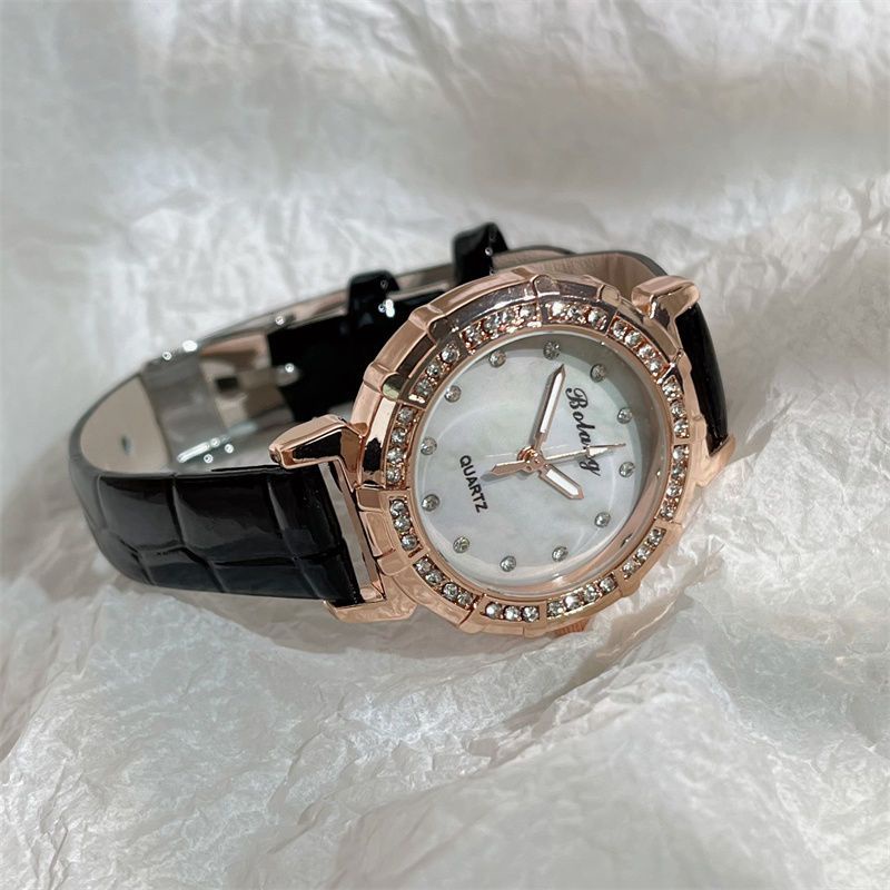 Đồng hồ Full Diamond Nữ 2024 Phong Cách Mới Thời Trang Cao Cấp Thiết Kế Niche Con trỏ Phong Cách Phù Hợp Với Đồng Hồ Thời Trang