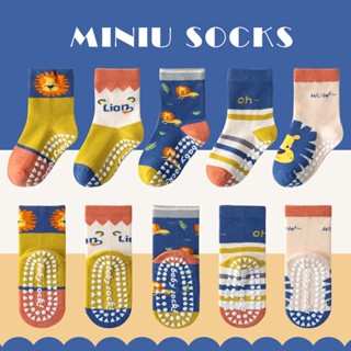 Vớ Chống Trượt Họa Tiết Hoạt Hình Dễ Thương Cho Bé Trai