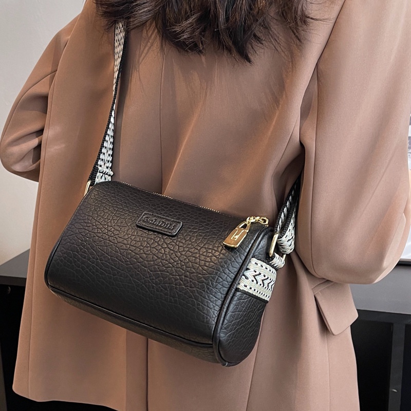 Túi Đeo Chéo Vai Thời Trang Năm 2023 Sành Điệu Cho Nữ