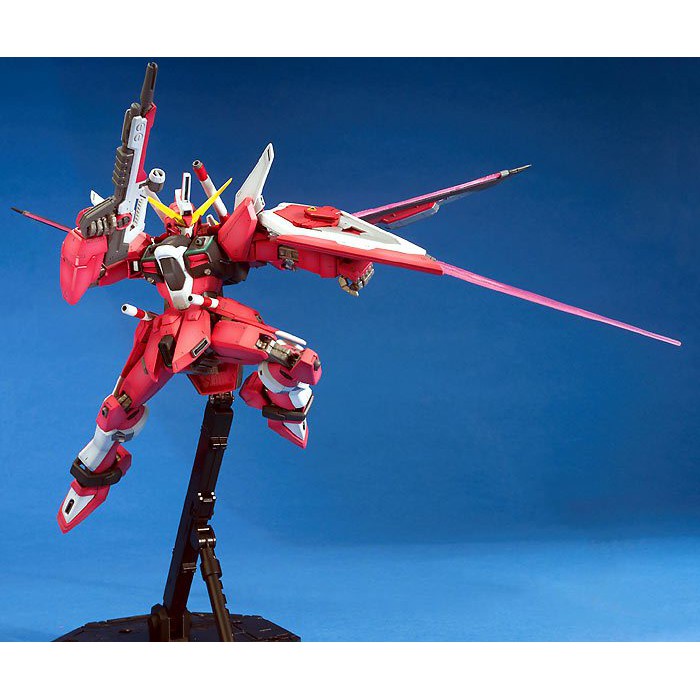 Mô hình lắp ráp MG ZGMF-X19A Infinite Justice Gundam 1/100 Bandai 4573102630414 sập sàn