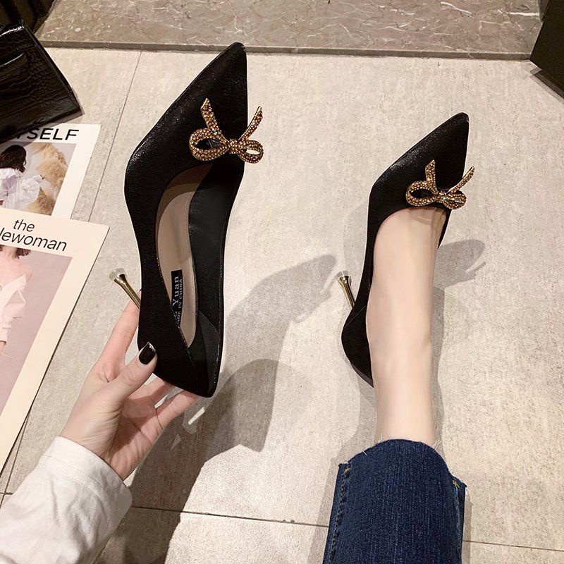 Giày Cao Gót Mũi Nhọn Đính Đá Lấp Lánh Thiết Kế Mới Thời Trang Mùa Xuân Dành Cho Nữ