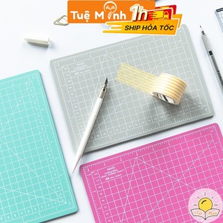 Bảng kê Cutting Mat khổ A5 đa năng VPP TUE MINH - bảng cắt tự liền C02