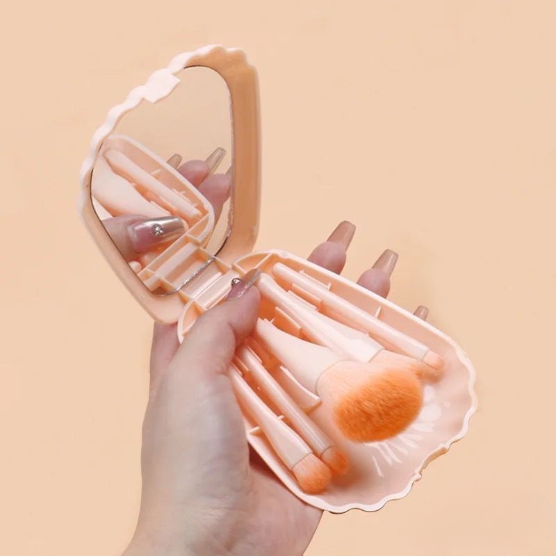 Bộ Cọ Trang Điểm mini Kèm Gương Dễ Thương Cho Nữ