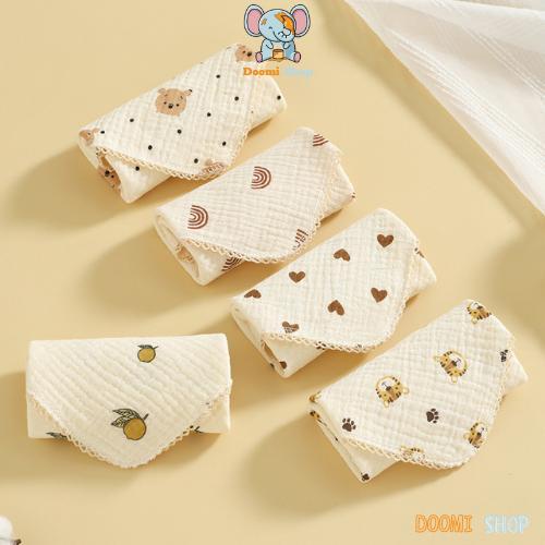 Set 4 Khăn Sữa, Yếm đa năng 2 In 1 Cho Bé Vải Xô Muslin 4 Lớp Họa Tiết Siêu Xinh Doomi Baby - HT615