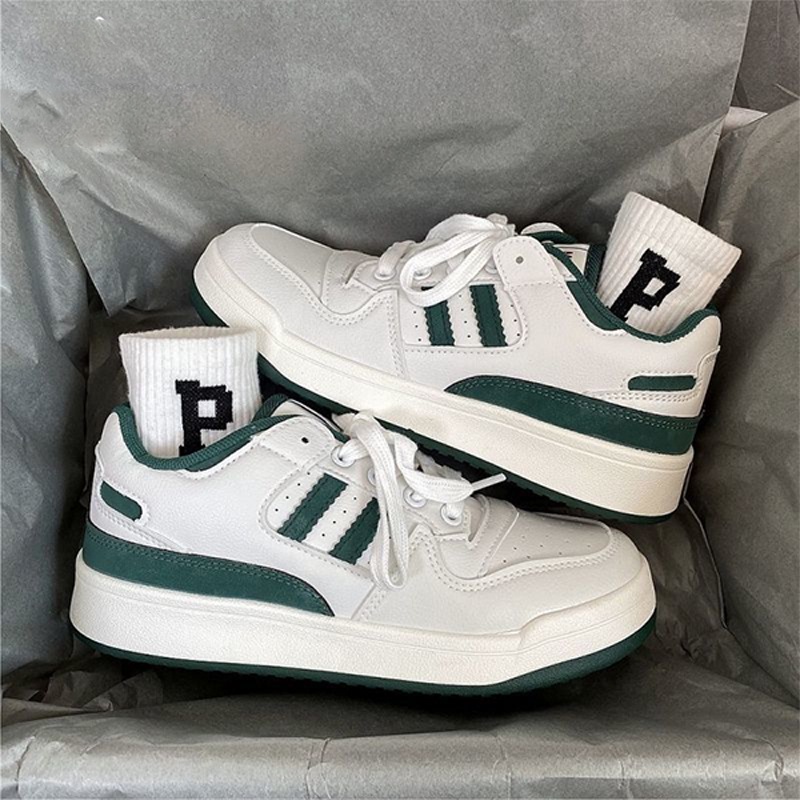 GUDETU  Giày Thể Thao Nữ Thời Trang Năng Động Giày Thể Thao In logo Ngôi Sao Đầu Tròn Thiết Kế Niche Giày Thể Thao Đế Dày Màu Trắng Dành Cho Học Sinh Giày Sneaker Đẹp.