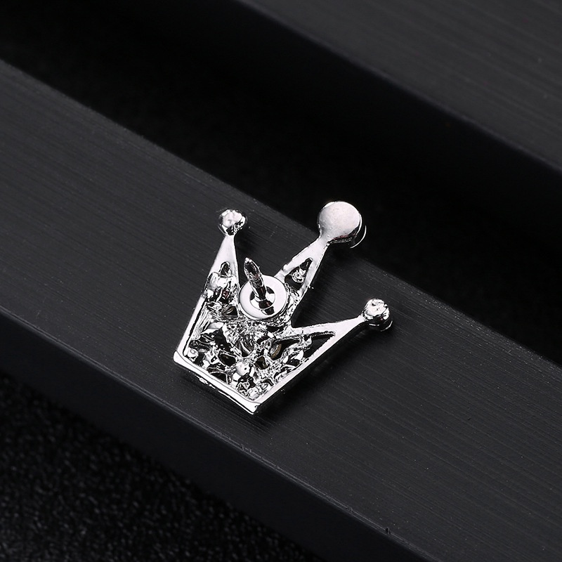 Ghim Cài Áo Hình Vương Miện Đính Đá Thời Trang Cho Nam