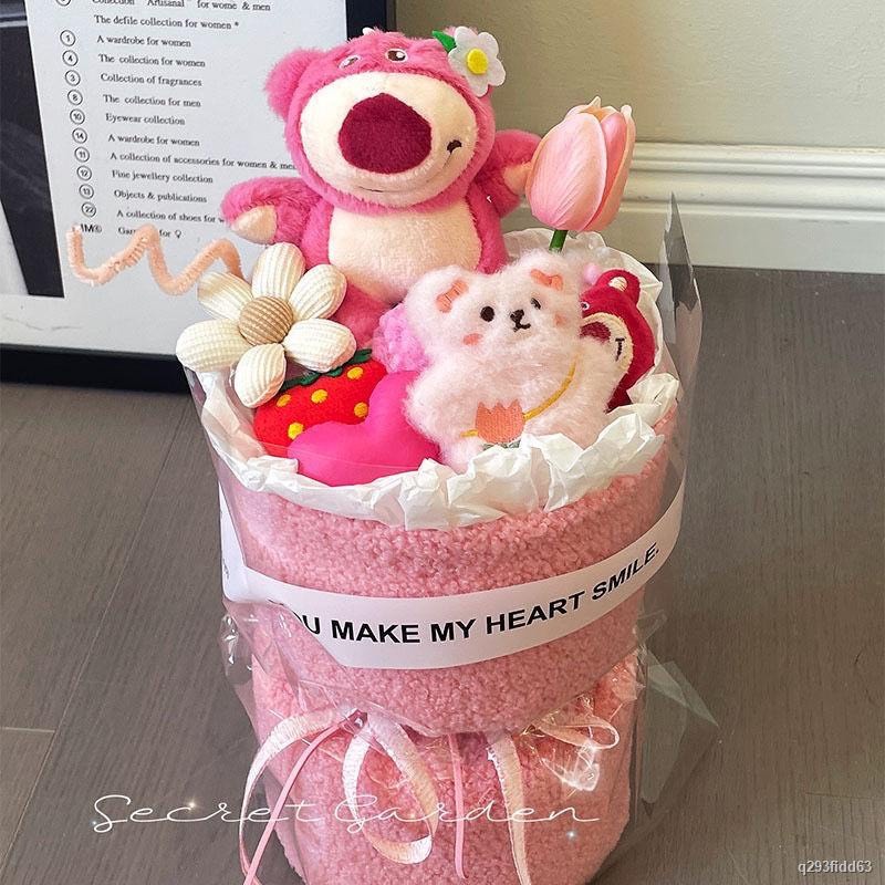 Bó Hoa Gấu Dâu Gấu Bông HotTrend Quà Tặng Người Yêu Dịp