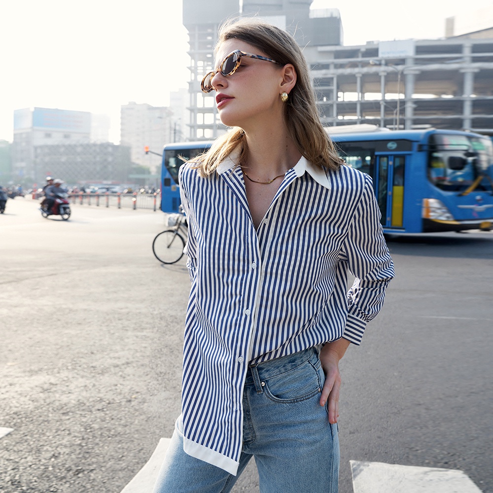 TheBlueTshirt - Áo Sơ Mi Phom Rộng Kiểu Nữ - Modern Arc Oversized Shirt - Blue Navy Stripe