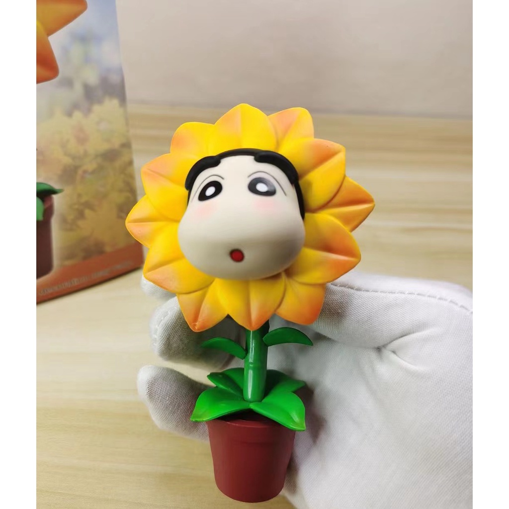 Mô Hình shin chan / Hoa Hướng Dương / Cậu Bé Bút Chì Dễ Thương 12cm