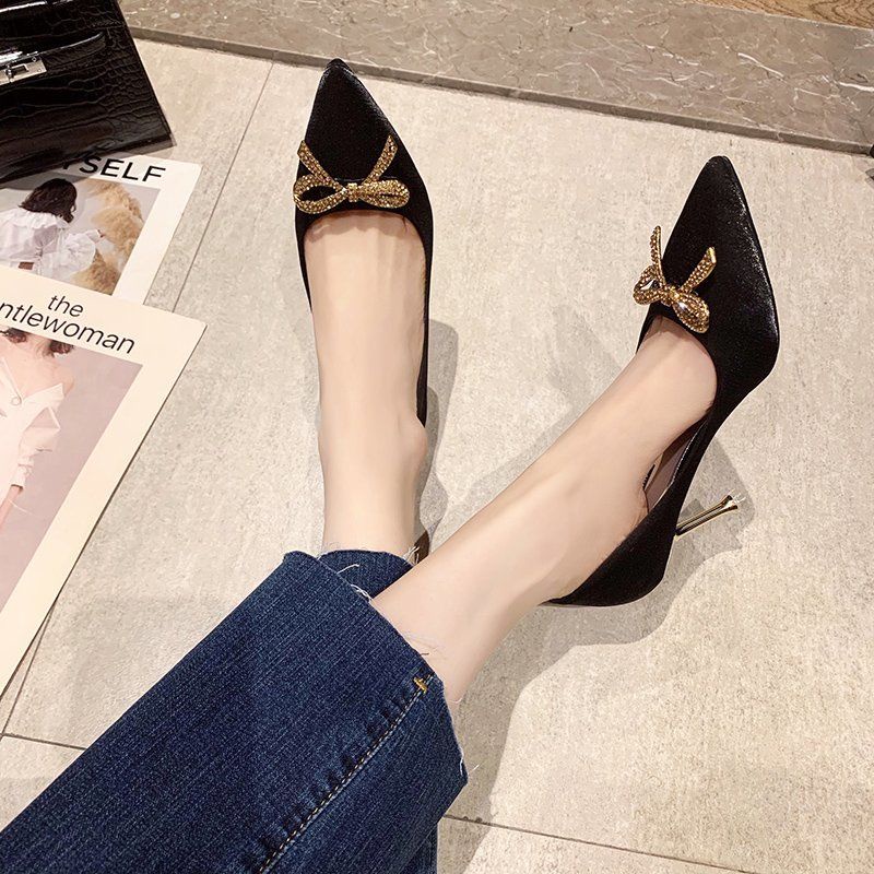 Giày Cao Gót Mũi Nhọn Đính Đá Lấp Lánh Thiết Kế Mới Thời Trang Mùa Xuân Dành Cho Nữ