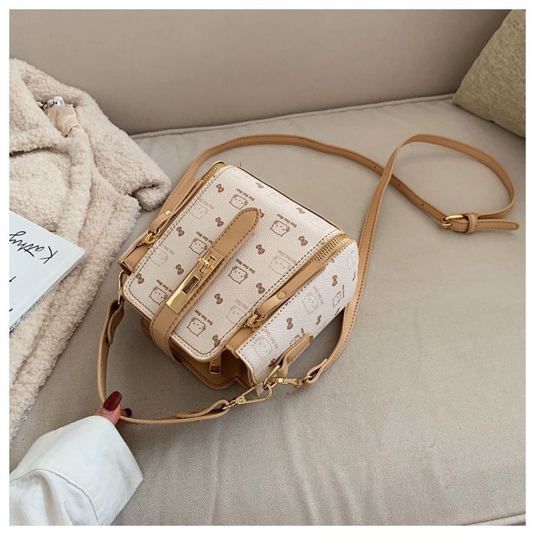 Chuwanglin Túi Da Đeo Chéo In Họa Tiết Phong Cách retro Cho Nữ