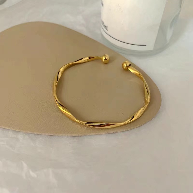 Vòng Tay Xoắn Thiết Kế Đơn Giản Thời Trang Cao Cấp Cho Nữ