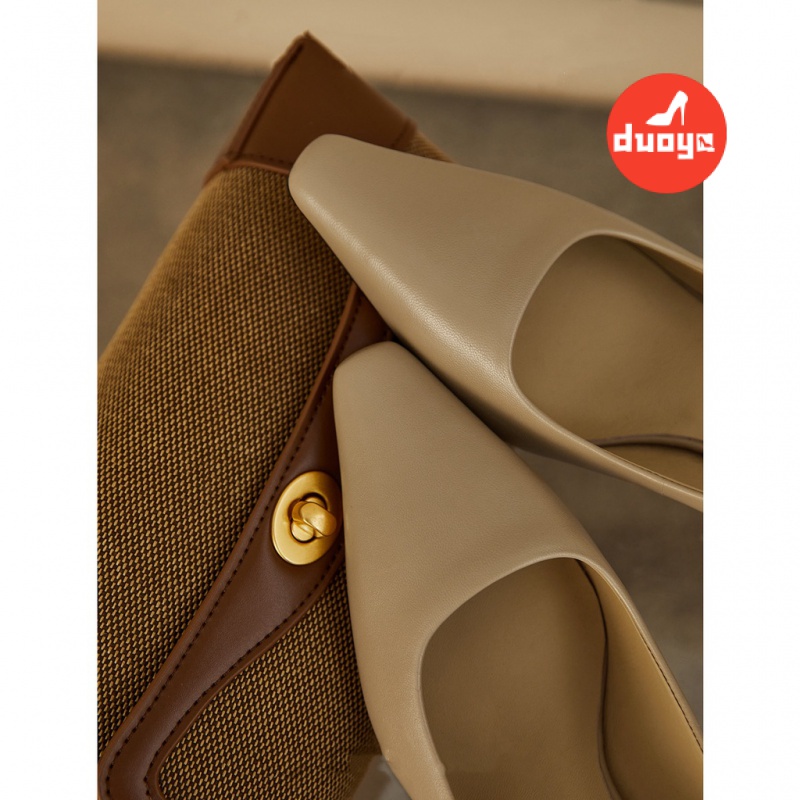 Nhà máy duoya tóc thẳng ~  màu trà sữa ngón chân vuông nhỏ giày miệng nông phụ nữ mùa xuân đi lại gót dày mũi nhọn giày cao gót miễn phí vận chuyển