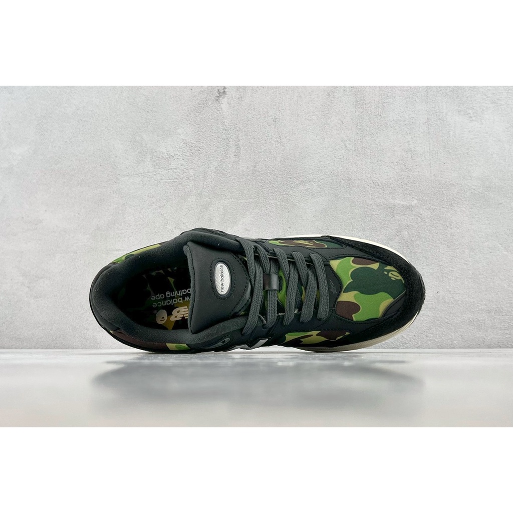 Giày bape x new balance 2002r m2002rbf 36-452R Họa Tiết Rằn Ri Cá Tính