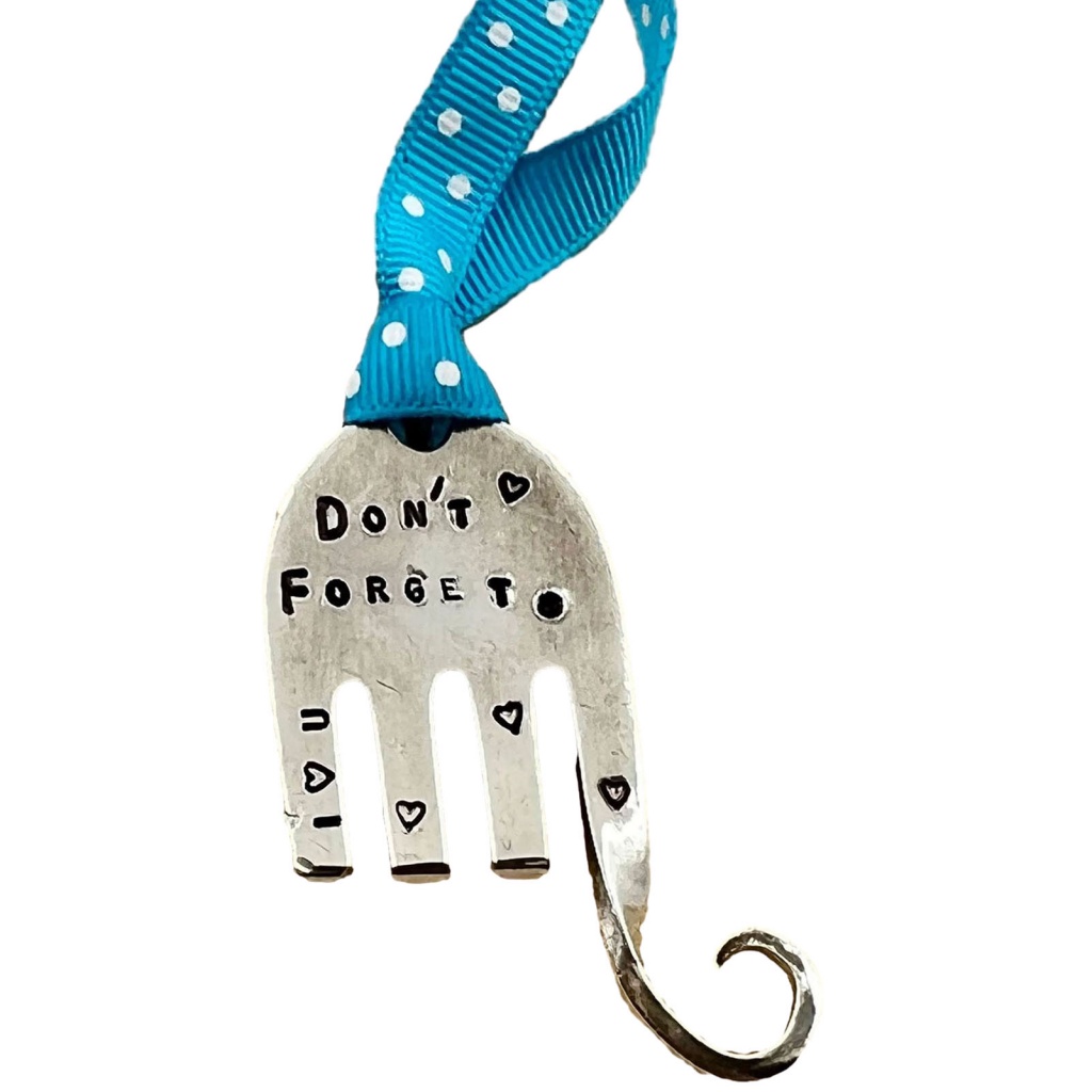 Nĩa Trang Trí Khắc Chữ Vui Nhộn Sáng Tạo