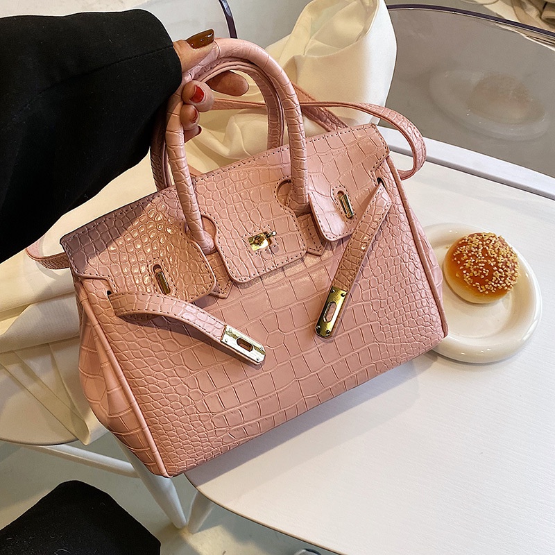 Túi Đeo Chéo Thời Trang 2023 Chất Lượng Cao Cho Nữ