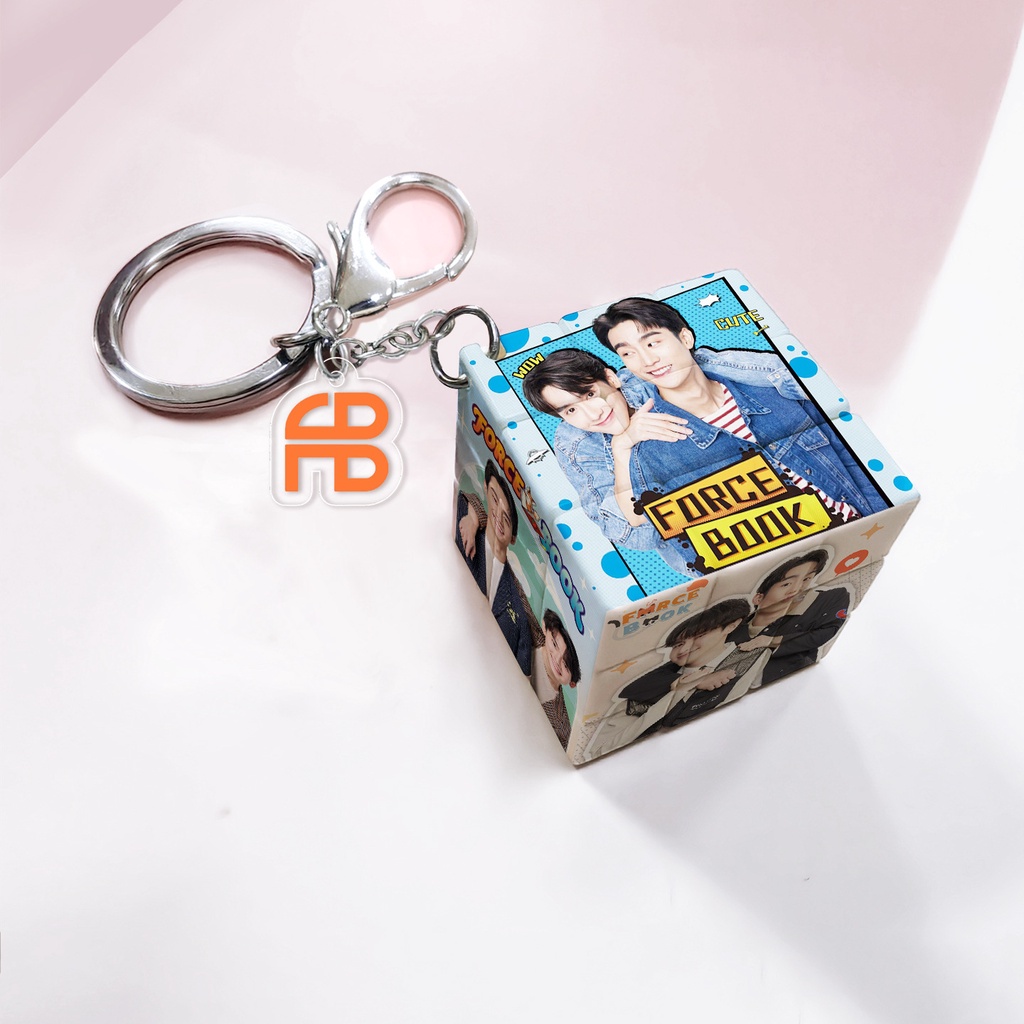BossNoeul JoongDunk Our Sky.y2 GeminiFourth My-school-president MeenPing MewGulf OFFGUN NETJAMES PondPhuwin BrightWin WinnySatang Zeenunew Metal Keychain Small Rubik's Cube Pendant