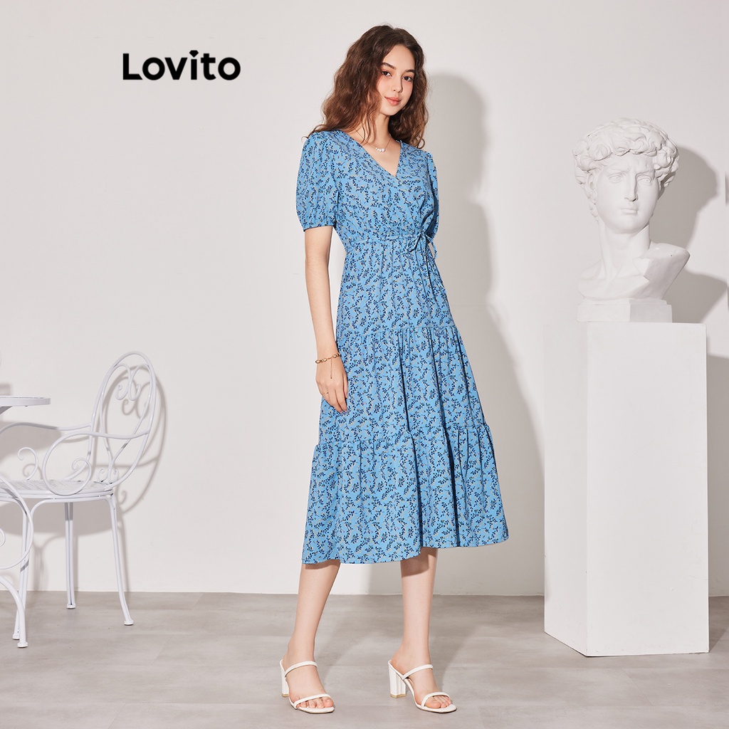 Đầm Lovito họa tiết hoa nhí xếp tầng tay phồng phong cách thường ngày thời trang cho nữ L59ED111