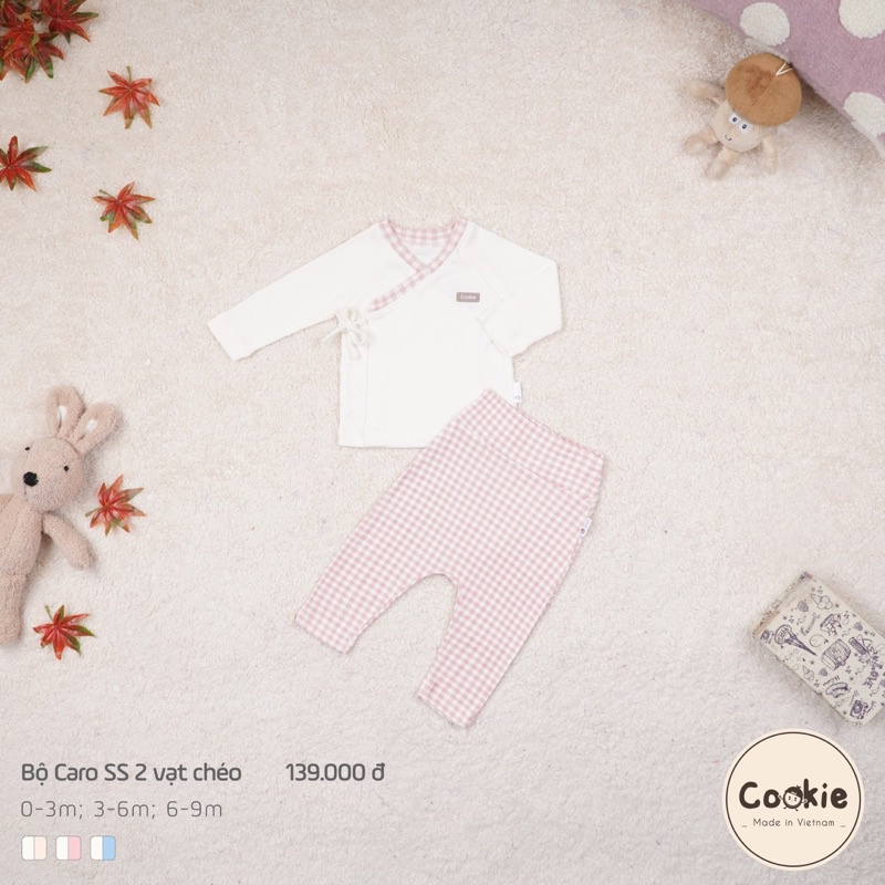 Cookie - Bộ sơ sinh cotton thu đông cúc lệch, mềm, êm an toàn cho bé COO23081