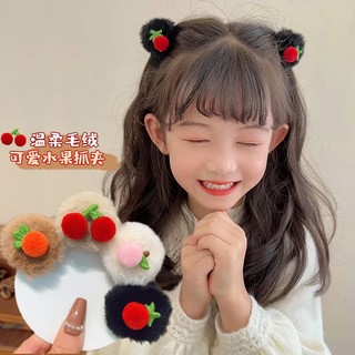 Kẹp tóc gắn quả bông dễ thương cho bé gái