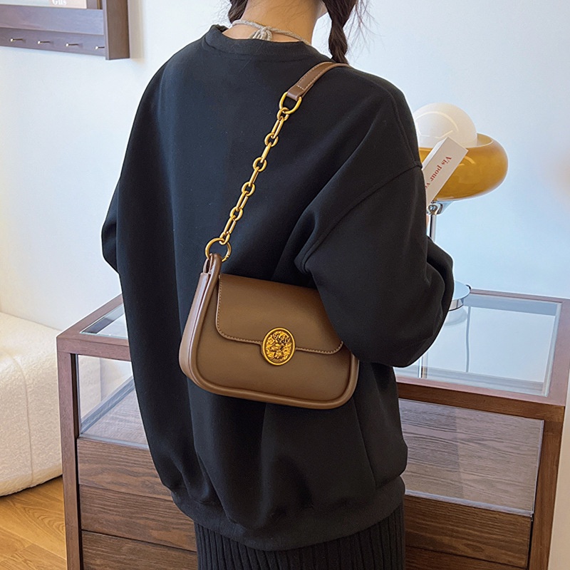 Túi Đeo Vai Mùa Thu Đông Phong Cách Mới 2023 Dễ Phối Đồ Cho Nữ