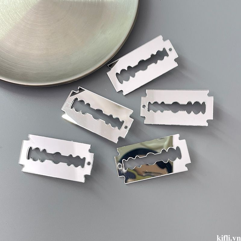 🌸🌸Kẹp Tóc Hình Lưỡi Cưa Sáng Tạo Vui Nhộn Cho Nữ