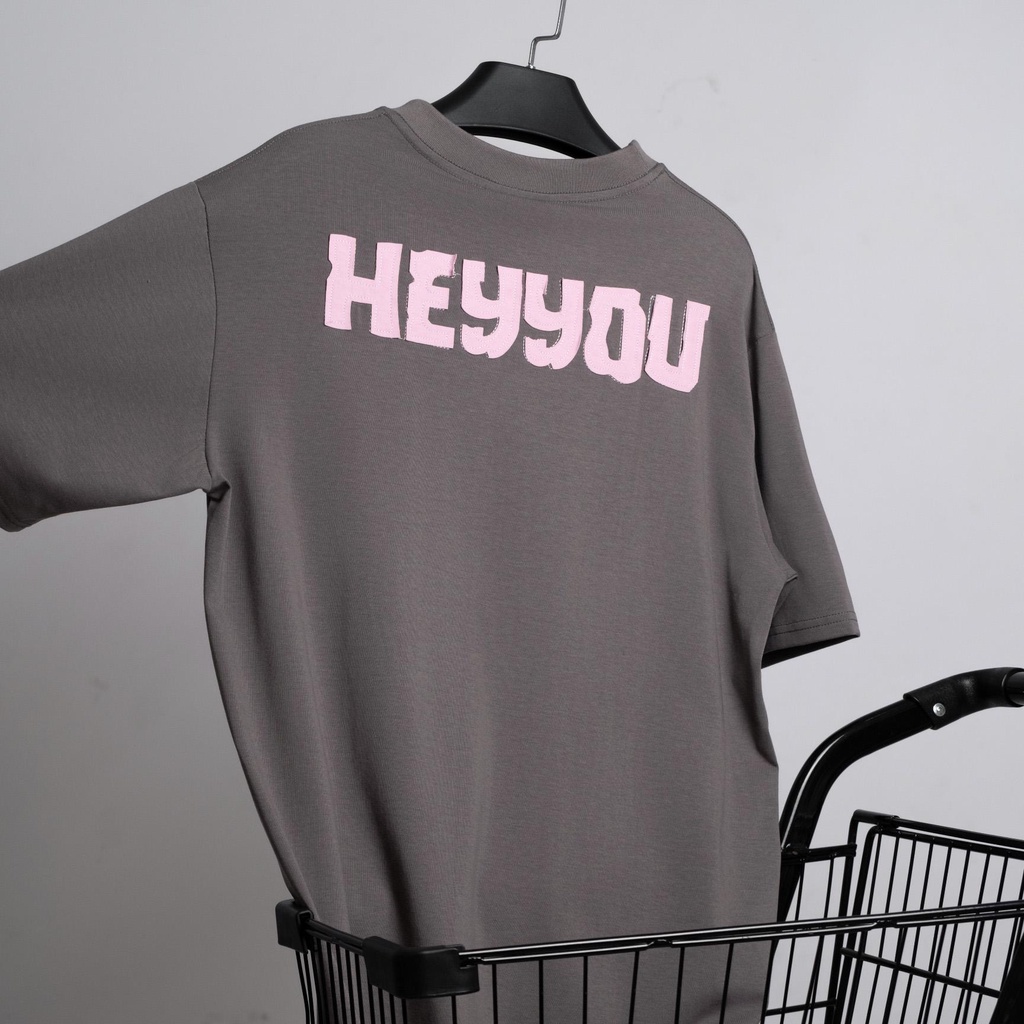 Áo thun HYS TYPON thêu đắp