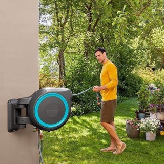 Bộ vòi tưới cây dây rút ống tự động GARDENA chính hãng, dây dài 20m, gắn tường xoay các hướng