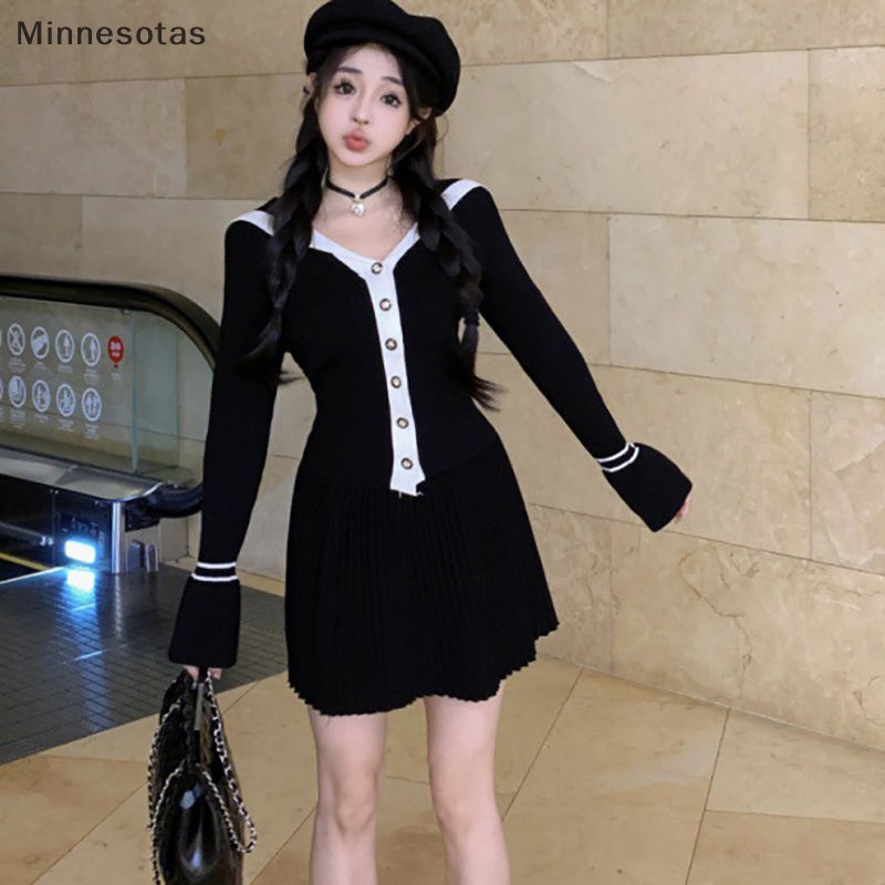 Set Áo sweater Dệt Kim Phối Nút + Chân Váy mini Thời Trang Công Sở Mùa Thu