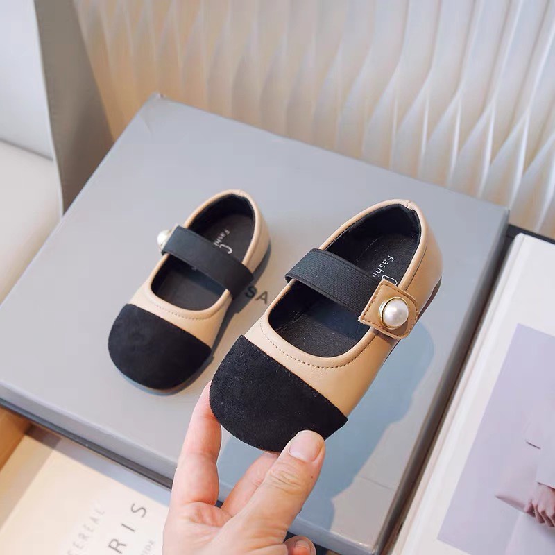 Giày đế bệt quai chun đính Ngọc tinh tế mũi tròn phối da lộn kiêu sa bé gái  - Giày búp bê mềm mại xinh xắn cho bé 818