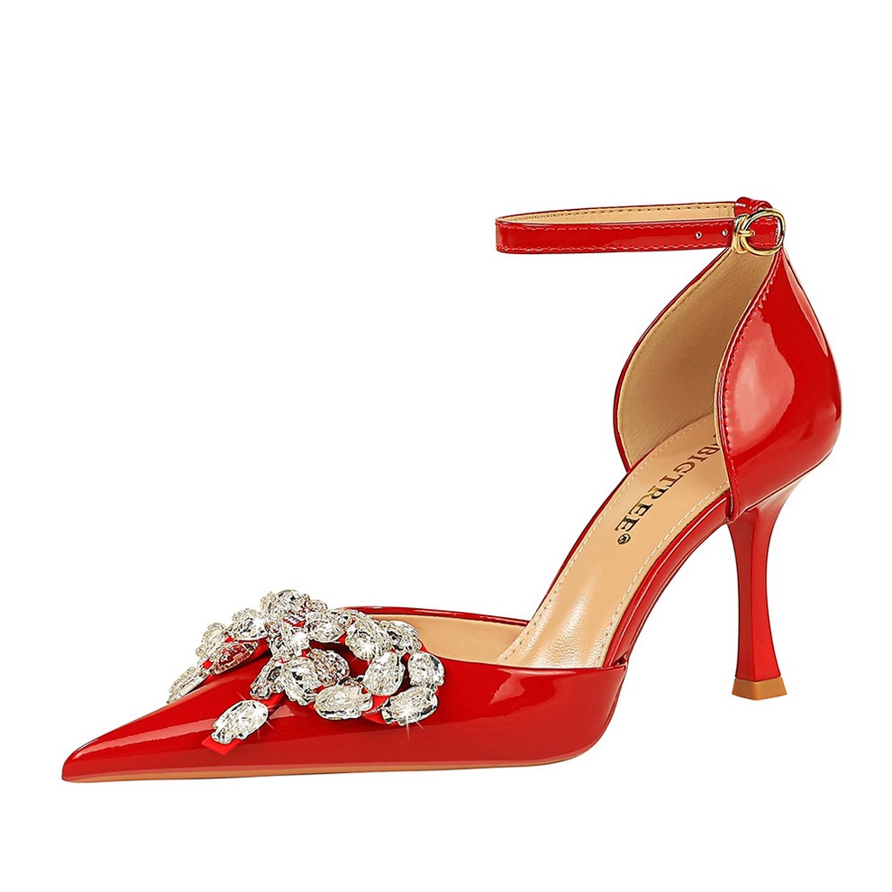 Giày Cao Gót Da Bóng Mũi Nhọn Đính Đá Thời Trang Hàn Quốc 8323-h19