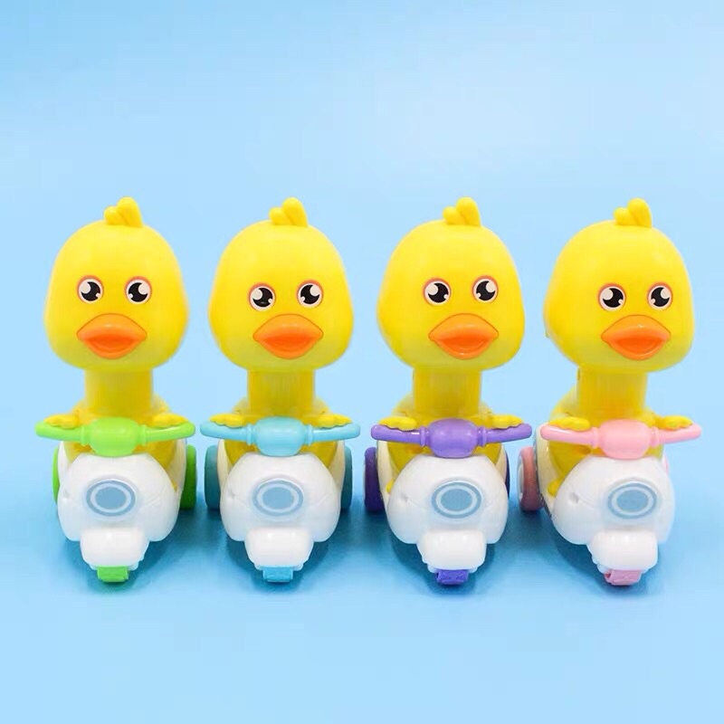 Đồ chơi vịt nhấn chạy cót, Vịt chạy xe Vespa dễ thương The Pooh- Thepooh