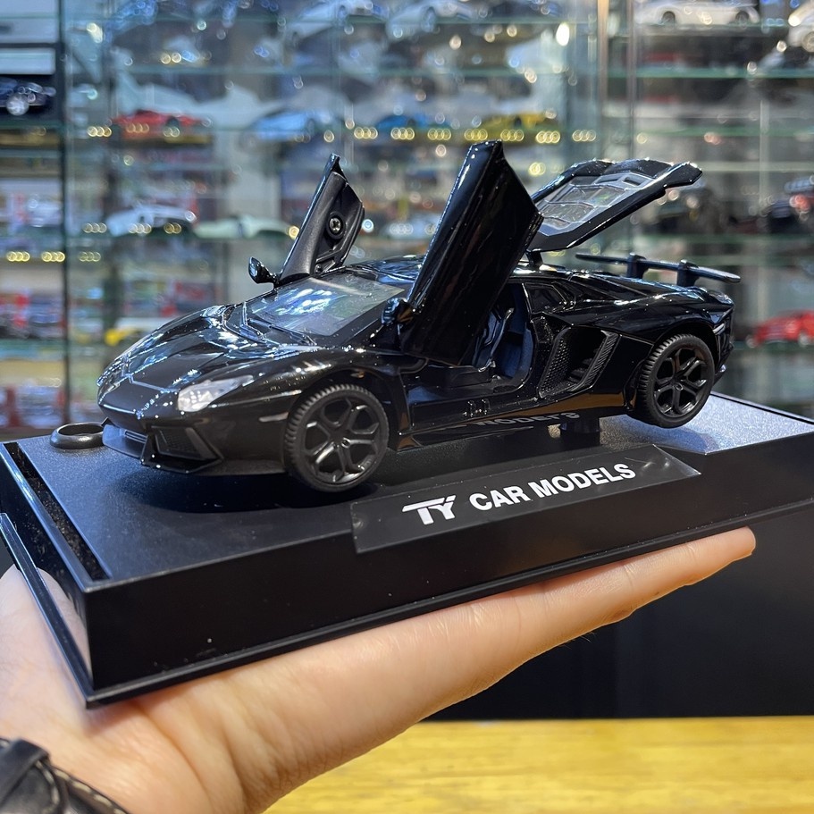 Xe mô hình ô tô giá rẻ Lamborghini Aventador LP740 tỉ lệ 1:32 của hãng TY 3 màutặng ôtô tặng ô tô