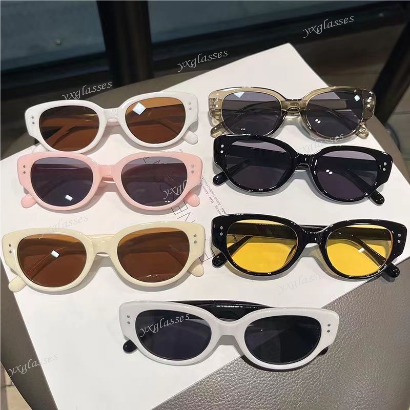 Mới Kính Mát Hình Mắt Mèo Chống Tia uv Cho Bé