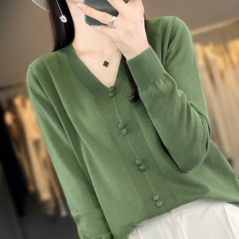 Áo sweater Dệt Kim Chui Đầu Cổ Chữ v Tay Dài Cài Nút Màu Trơn Phối Chi Tiết Pompom Cho Nữ