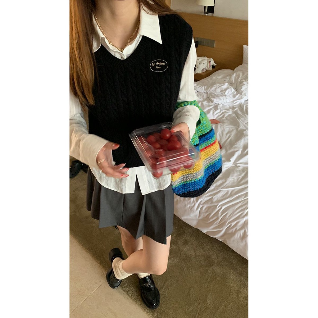 Áo Ghi Lê Dệt Kim Cổ Chữ v Thêu Họa Tiết Màu Sắc Tương Phản Thời Trang Cho Nữ