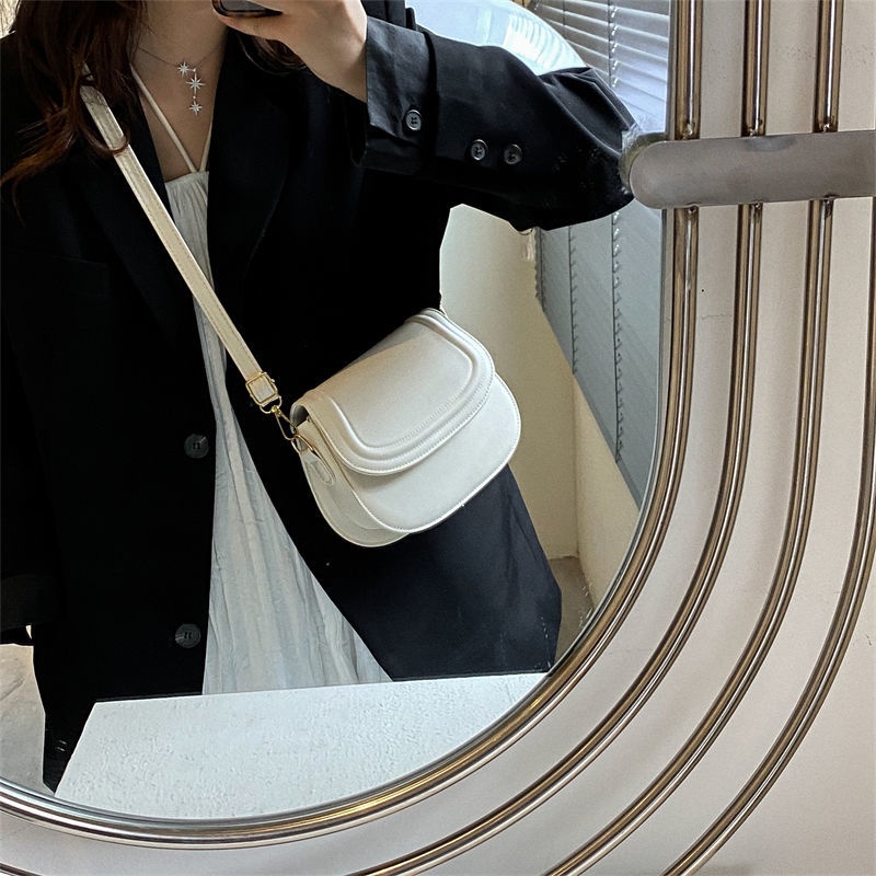 Túi Xách Nữ Đeo Vai Kiểu Yên Ngựa Thời Trang Cá Tính