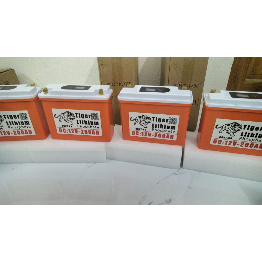 Bình Pin Lithium 200Ah chống nước hoàn toàn tuyệt đối-Pin lithium 12V-200Ah- Mẫu mới màu cam 2024