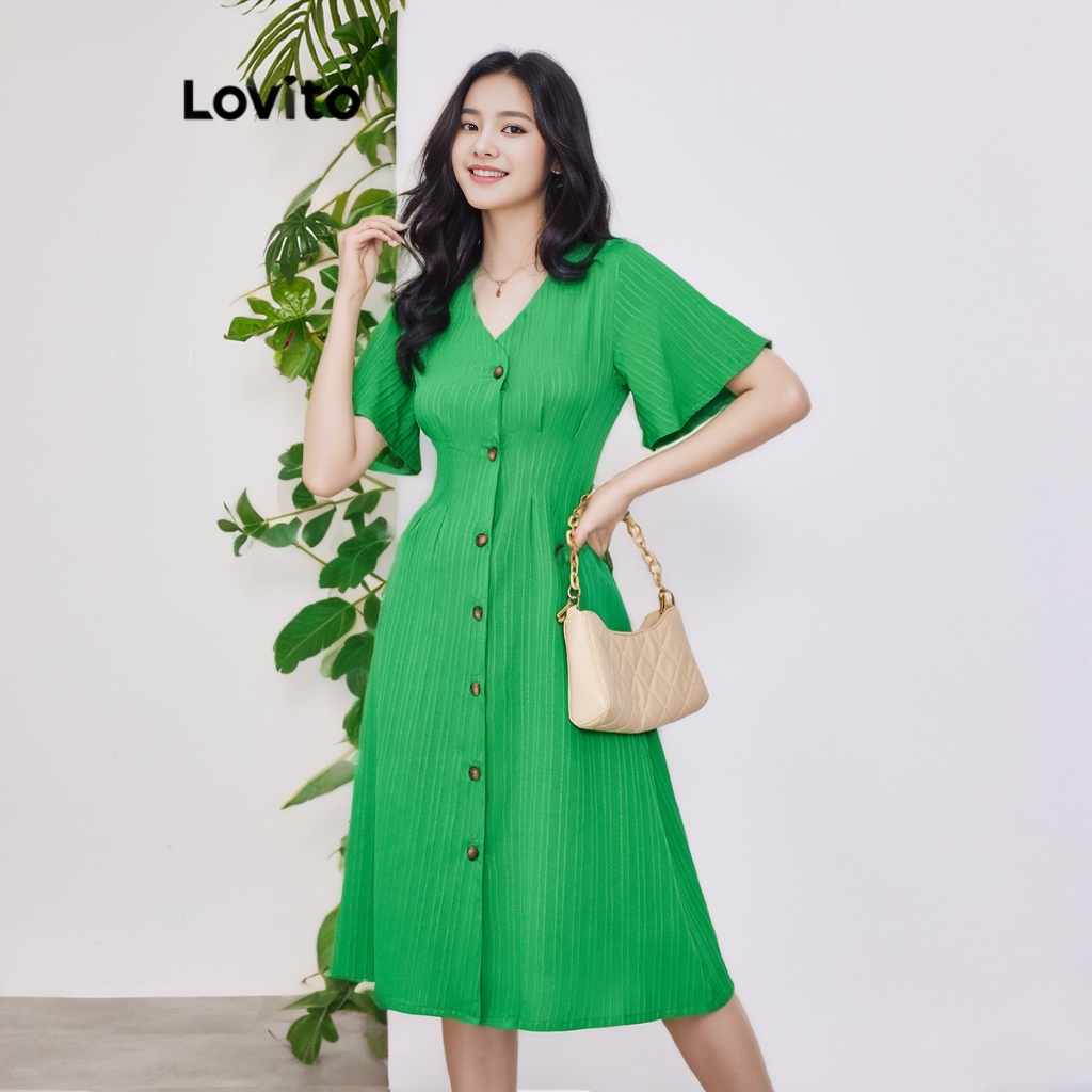 Đầm suông Lovito phối nút phía trước màu trơn phong cách thường ngày cho nữ LBE02103 (Xanh lá)