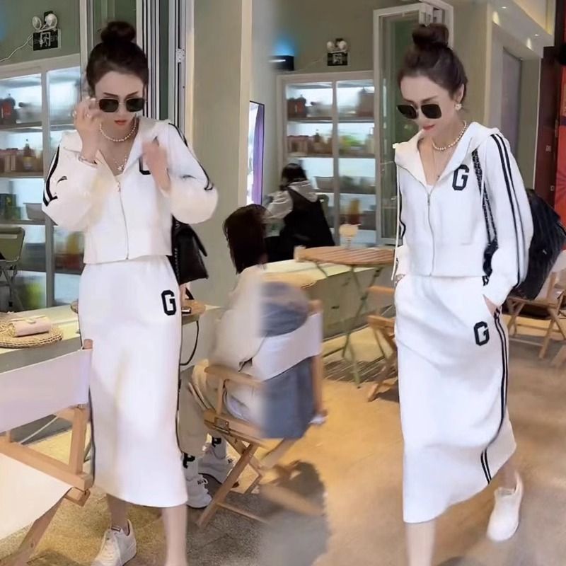 Bộ Áo Sweater Phối Chân Váy Ôm Dáng Thời Trang Mùa Thu Cho Nữ Cỡ Lớn Lên Đến 120kg