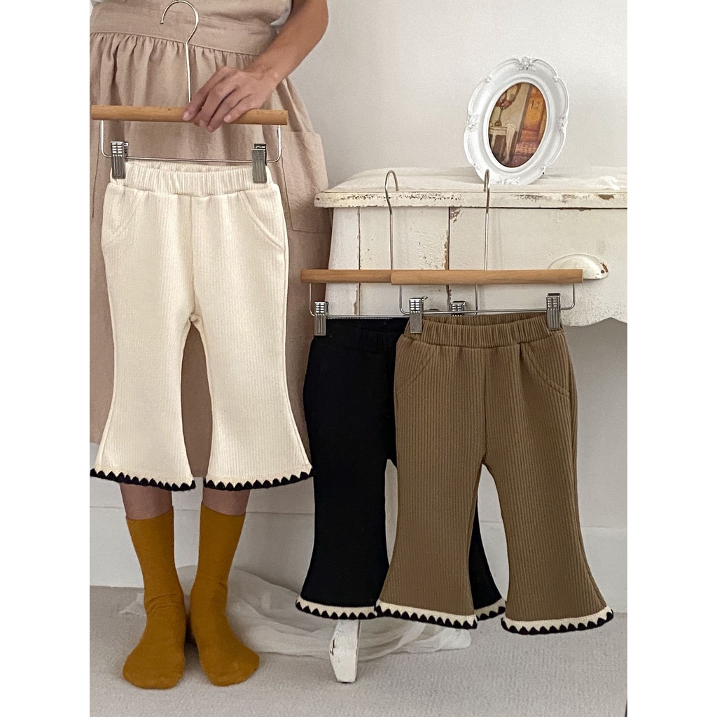 Quần Nhung Ống Loe Co Giãn Họa Tiết Kẻ Sọc Màu Trơn Hợp Thời Trang Thu Đông Cho Bé Gái ya9n