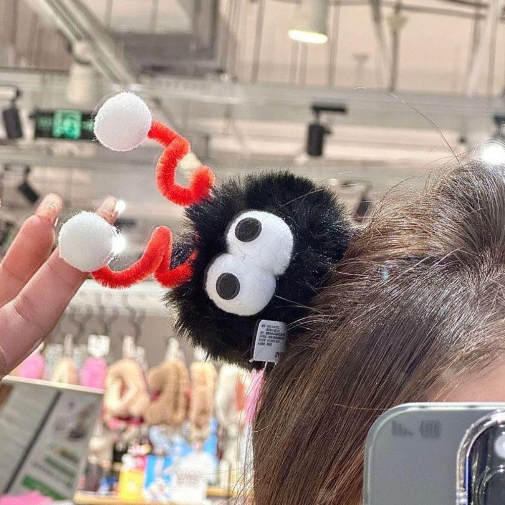 Kẹp Tóc Hình Búp Bê Hoạt Hình Mắt To Đính Banh Lông Dễ Thương Vui Nhộn Phong Cách Hàn Quốc martin1