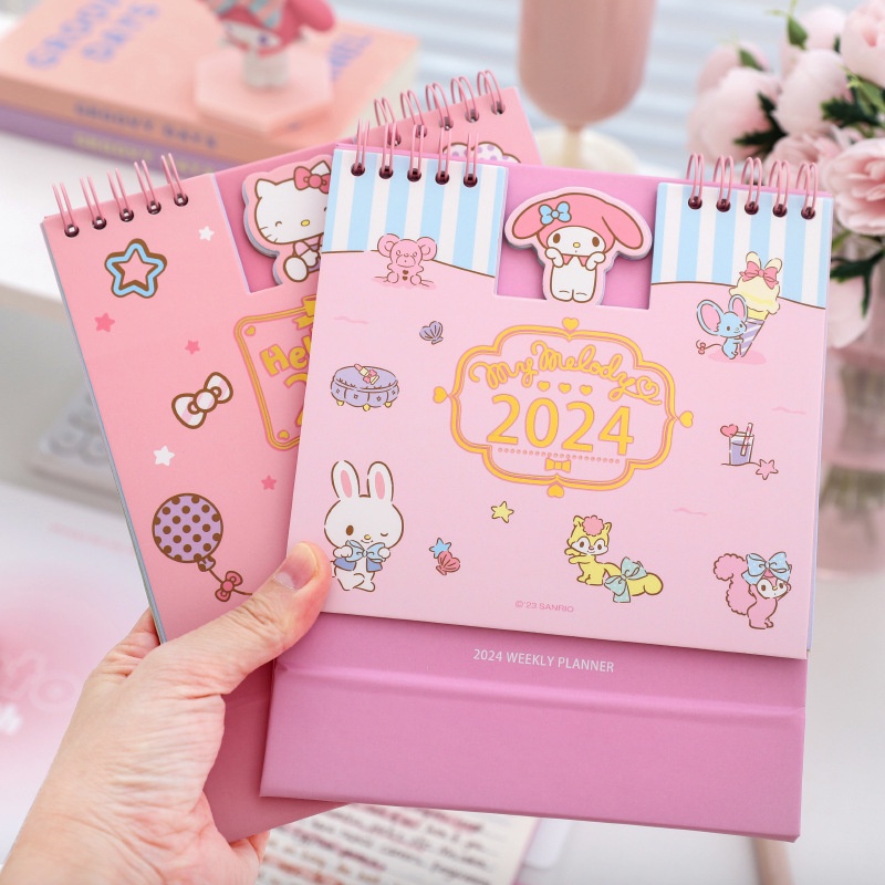 Lịch Để Bàn 2024 sanrio Họa Tiết Hoạt Hình Dễ Thương Dùng Trang Trí Văn Phòng