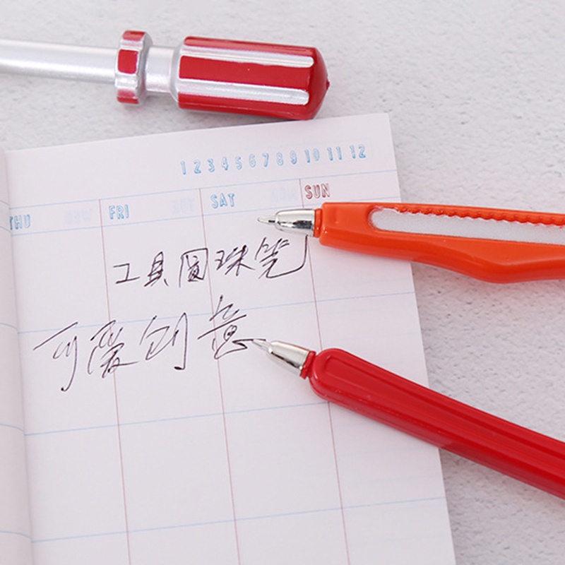 Bút Bi Mực Đen Thiết Kế Đơn Giản Sáng Tạo