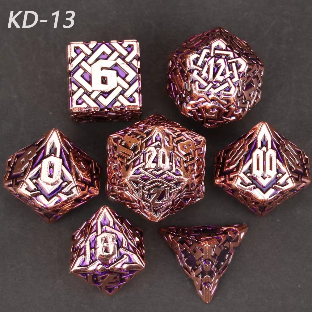 Bộ 7 Xúc Xắc Bằng polyhedral Kim Loại Màu Vàng Đen Dùng Chơi game rpg